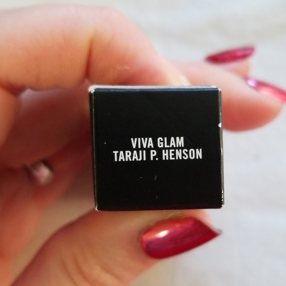 MAC Matte Lipstick - Picture 2 of 3